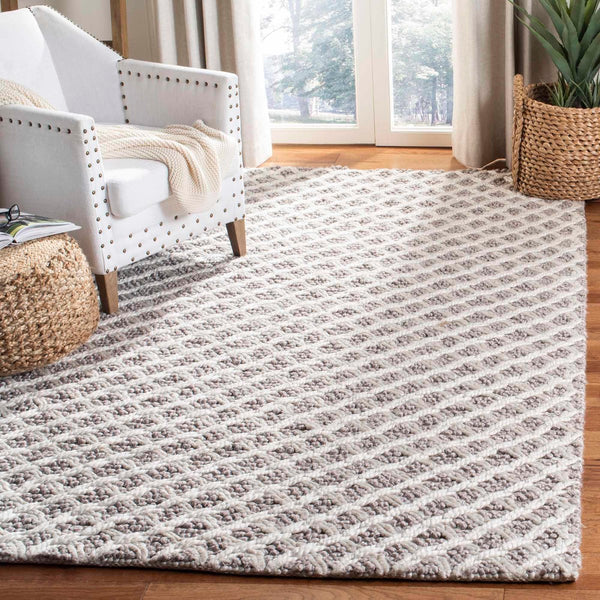 Safavieh Natura 404 Hand Woven 65% Polyester/30% Viscose/and 5% Wool Rug NAT404A-3