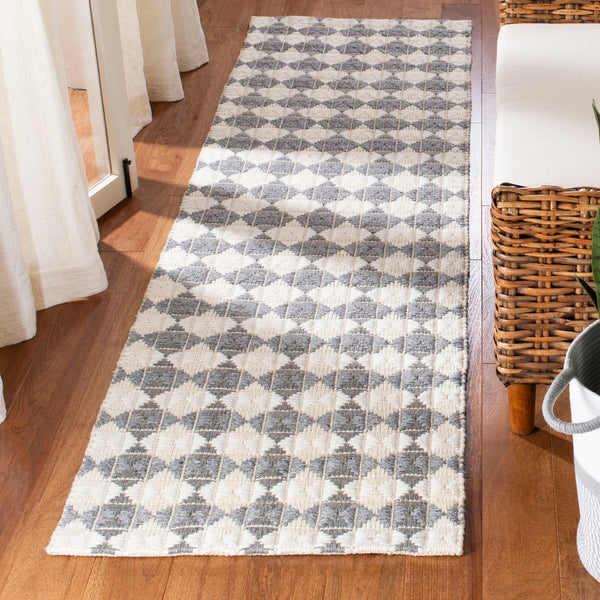 Safavieh Natura 407 Hand Woven 65% Polyester/30% Viscose/and 5% Wool Rug NAT407F-3