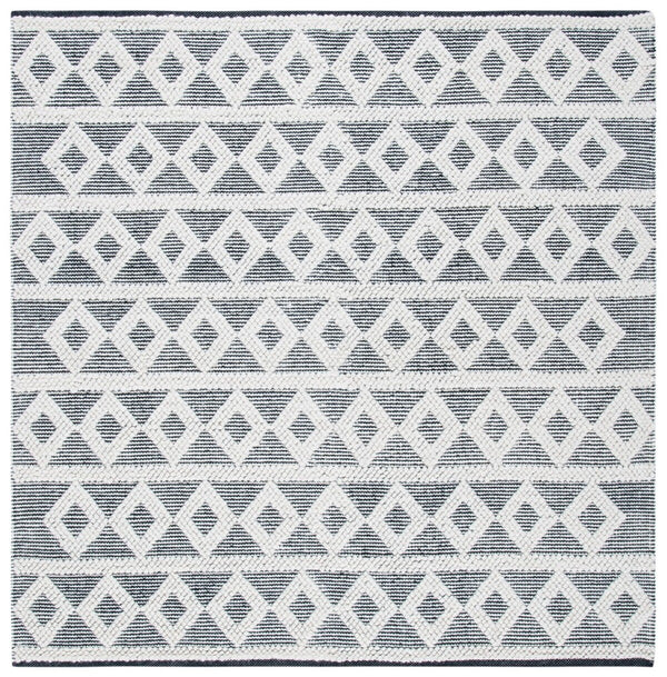 Safavieh Natura 479 Hand Woven 60% Wool, 40% Cotton Rug Ivory / Black 60% Wool, 40% Cotton NAT479A-5