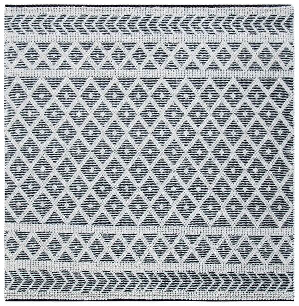 Safavieh Natura 482 Hand Woven 60% Wool, 40% Cotton Rug Ivory / Black 60% Wool, 40% Cotton NAT482A-8