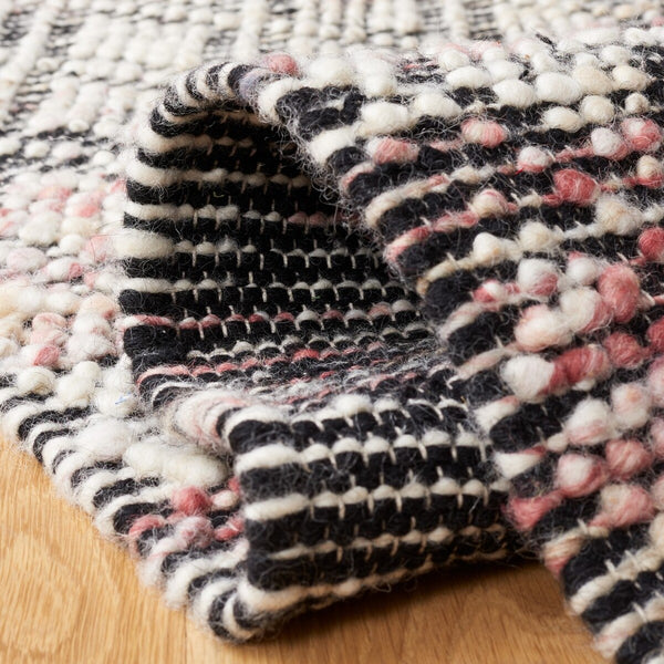 Safavieh Natura 615 Hand Woven 70% Wool and 30% Cotton Rug NAT615Q-8