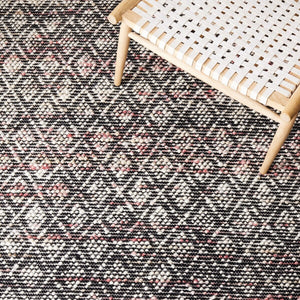 Safavieh Natura 615 Hand Woven 70% Wool and 30% Cotton Rug NAT615Q-8