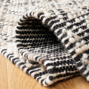 Safavieh Natura 615 Hand Woven 70% Wool and 30% Cotton Rug NAT615T-8