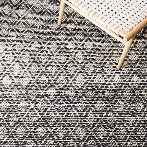 Safavieh Natura 615 Hand Woven 70% Wool and 30% Cotton Rug NAT615T-8