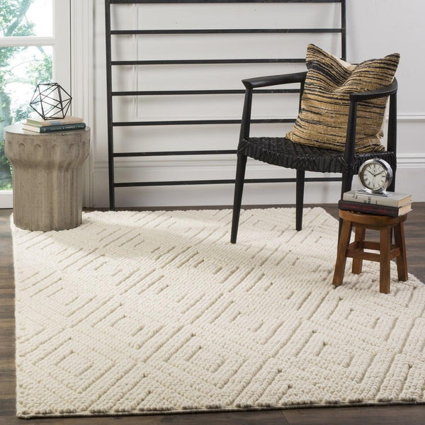 Safavieh Natura 623 Hand Woven 80% Wool And 20% Cotton Rug NAT623A-2R