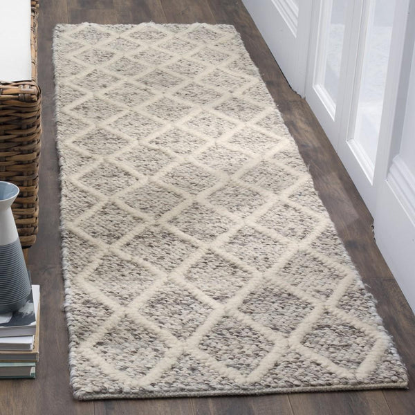 Safavieh Natura 711 Hand Woven 80% Polyester and 20% Cotton Rug NAT711A-2