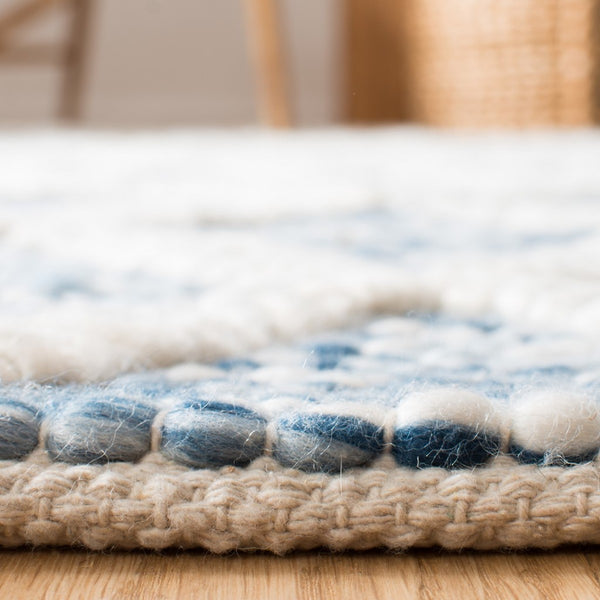 Safavieh Natura 711 Hand Woven 80% Polyester and 20% Cotton Rug NAT711B-2