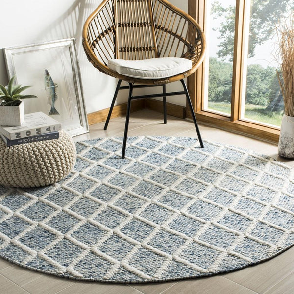Safavieh Natura 711 Hand Woven 80% Polyester and 20% Cotton Rug NAT711B-2