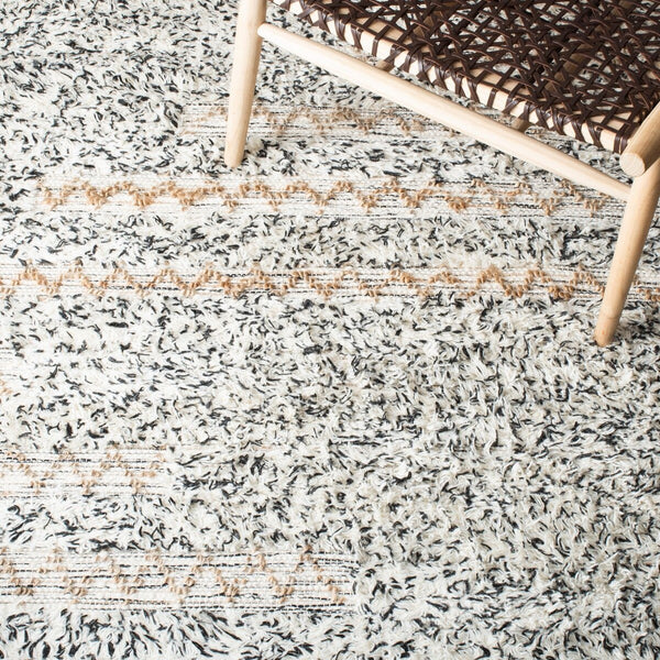 Natura Hand Loomed 65% Wool, 25% Jute, 10% Cotton Contemporary Rug Ivory / Black 65% Wool, 25% Jute, 10% Cotton NAT720Z-8