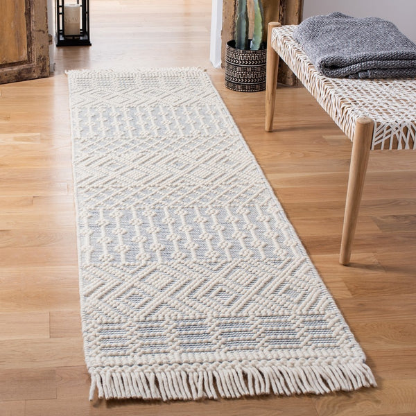 Safavieh Natura 852 Hand Loomed Wool Bohemian Rug NAT852A-8SQ