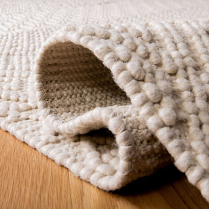 Safavieh Natura NAT852 Hand Loomed Rug