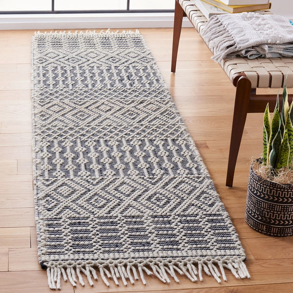 Safavieh Natura 852 Hand Loomed Wool Bohemian Rug NAT852N-8SQ