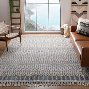 Safavieh Natura 852 Hand Loomed Wool Bohemian Rug NAT852N-8SQ