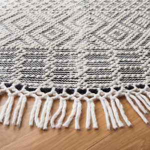 Natura Hand Loomed Wool Pile Rug - Luxurious Bohemian Style for Cozy Home Décor and Warmth
