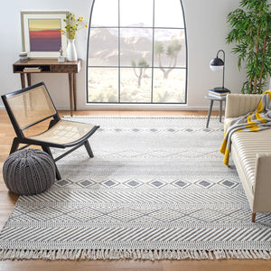 Natura 856 Bohemian Hand Woven 100% Wool Pile Rug Ivory / Navy