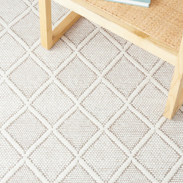 Safavieh Natura 868 100% Wool Hand Woven Rug NAT868T-8