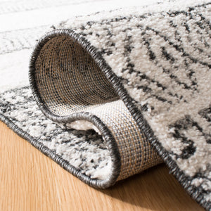 Safavieh Nordic NDC854 Power Loomed Rug