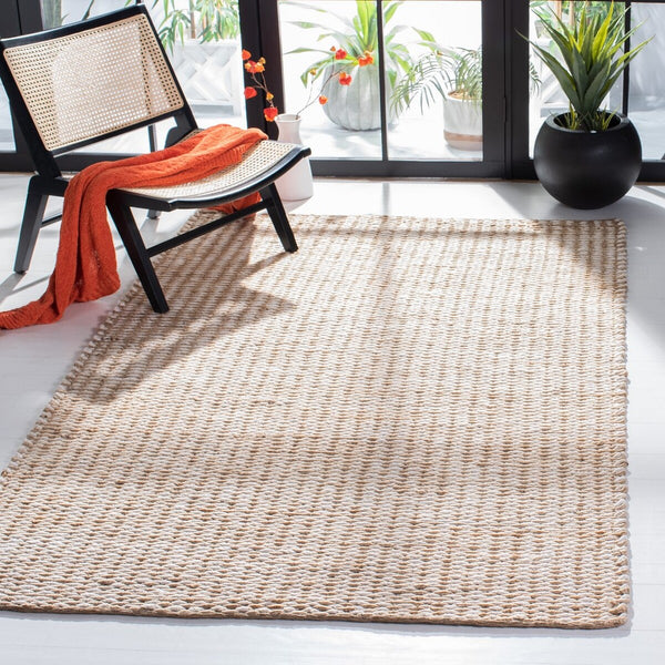 Safavieh Natural Fiber 110  Hand Woven Jute Rug NF110B-9