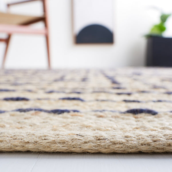 Safavieh Natural Fiber 122 Hand Woven Jute Contemporary Rug NF122V-9