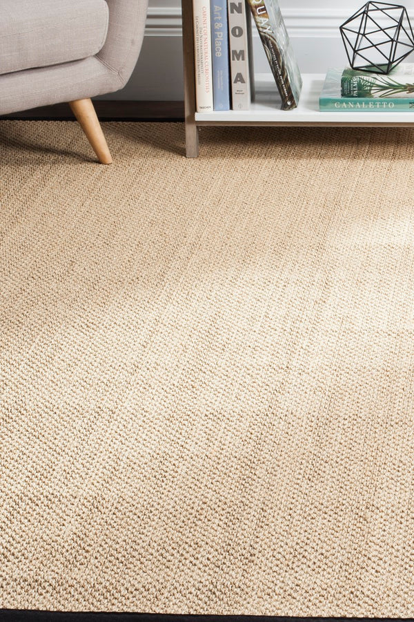 Safavieh Natural NF141 Power Loomed Rug