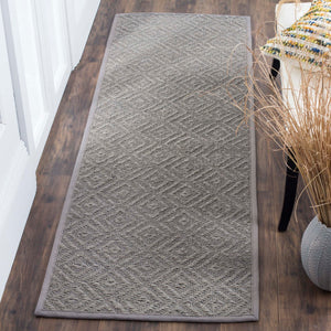 Safavieh Natural NF154 Power Loomed Rug