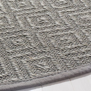 Safavieh Natural NF154 Power Loomed Rug