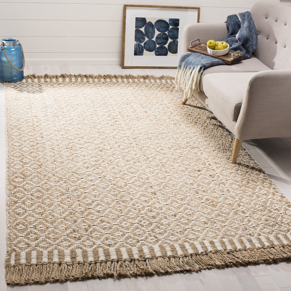 Safavieh Natural Fiber 182 Hand Woven Jute Rug NF182A-9SQ