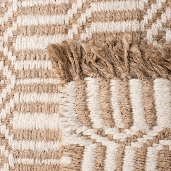 Safavieh Natural NF184 Hand Woven Rug