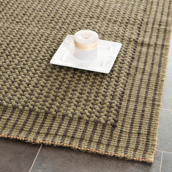Safavieh Natural NF451 Hand Woven Rug