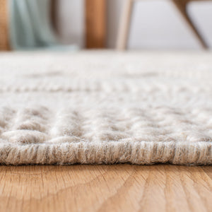 Safavieh Natural NF553 Hand Woven Rug