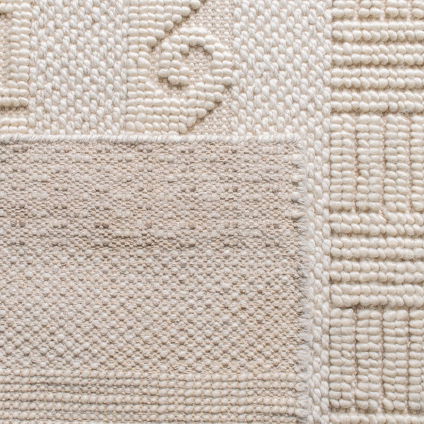 Safavieh Natural NF553 Hand Woven Rug