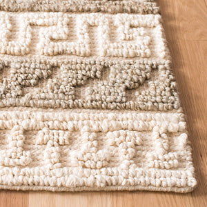 Safavieh Natural NF589 Hand Woven Rug