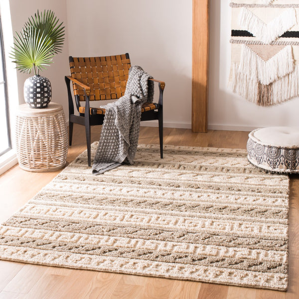 Safavieh Natural NF589 Hand Woven Rug