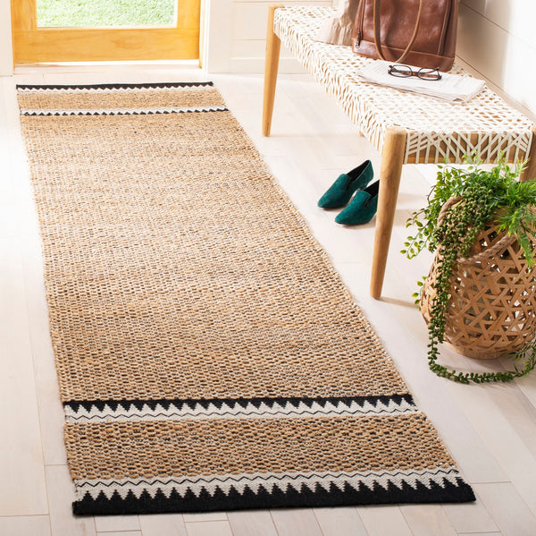 Safavieh Natural NF874 Hand Woven Rug
