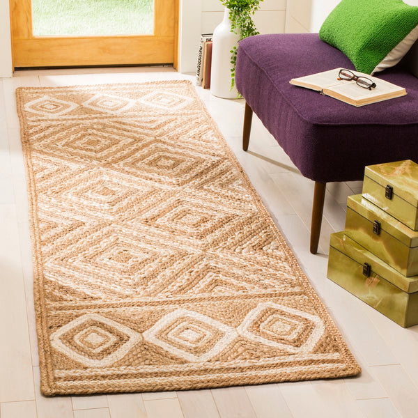 Safavieh Natural NF880 Hand Woven Rug