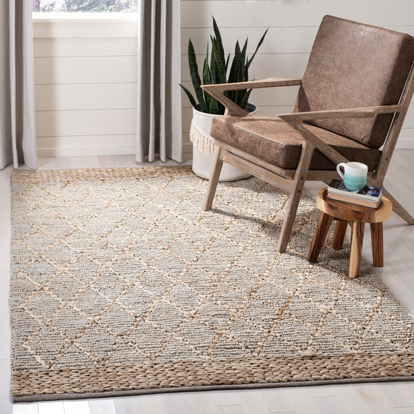 Safavieh Natural Fiber 951 Hand Loomed 80% Jute and 20% Cotton Rug NF951G-26