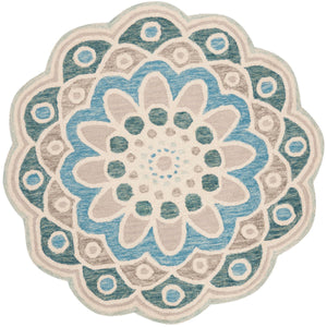 Safavieh Novelty NOV101 Hand Tufted Rug