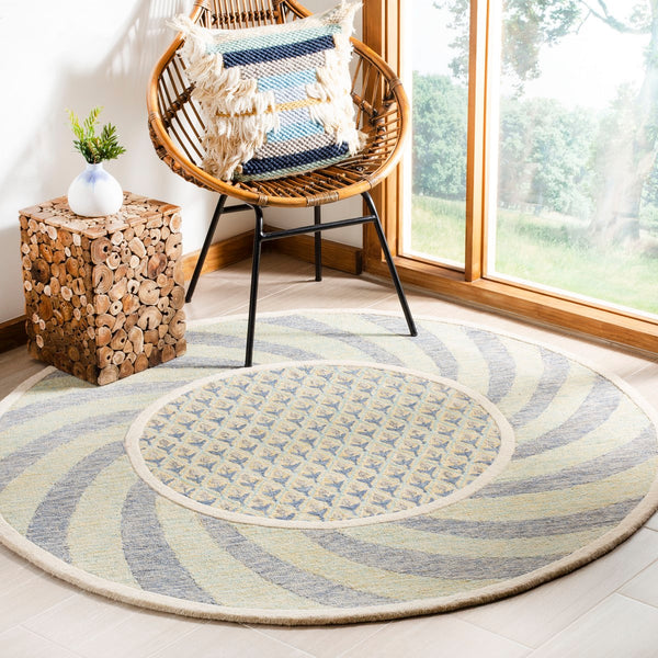 Safavieh Novelty NOV108 Hand Tufted Rug