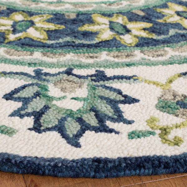 Safavieh Novelty NOV606 Hand Tufted Rug