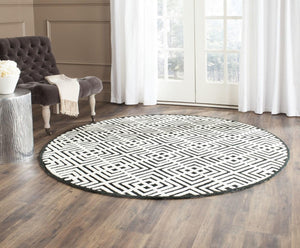 Safavieh Npt436 Hand Hooked Cotton Pile Rug NPT436B-2