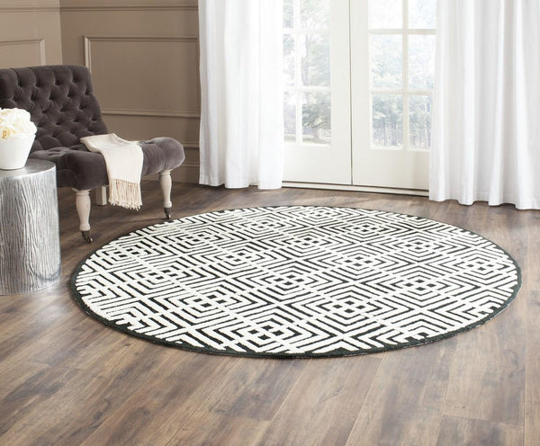 Safavieh Npt436 Hand Hooked Cotton Pile Rug NPT436B-2
