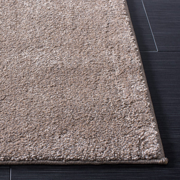 Safavieh Non-Slip 420 Power Loomed Polypropylene Solid Rug NSD420E-7SQ