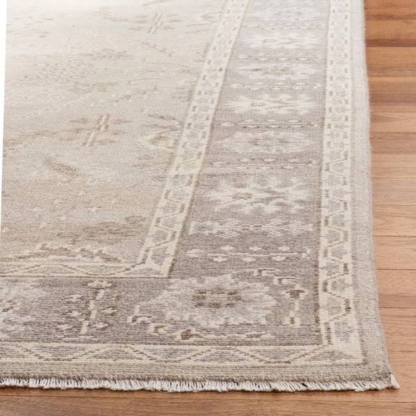 Safavieh Oushak OSH356 Hand Knotted Rug