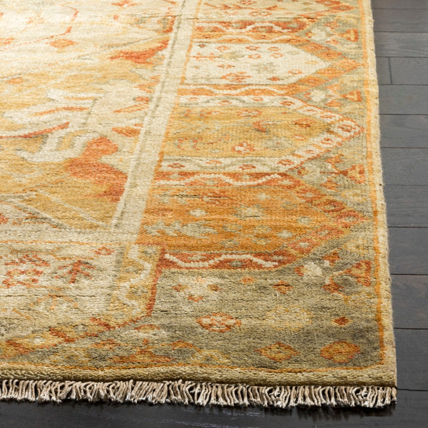 Safavieh Oushak OSH561 Hand Knotted Rug
