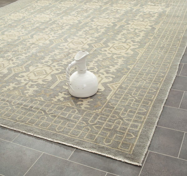 Safavieh OSH661 Hand Knotted Rug