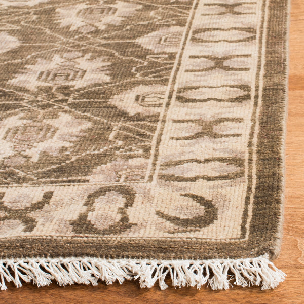 Safavieh Oushak OSH711 Hand Knotted Rug
