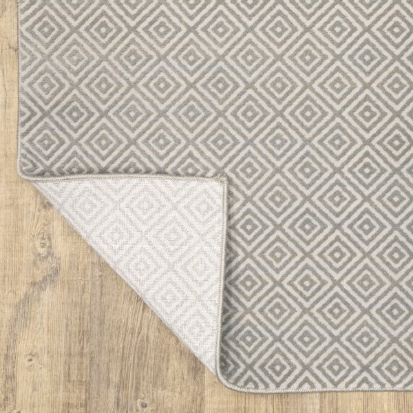 Oriental Weavers Capistrano 525B1 Transitional/Casual Geometric Polypropylene, Polyester Indoor Area Rug Grey 7'10" x 10'10" C525B1240330ST
