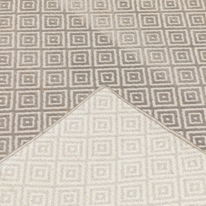 Oriental Weavers Capistrano 525B1 Transitional/Casual Geometric Polypropylene, Polyester Indoor Area Rug Grey 7'10" x 10'10" C525B1240330ST