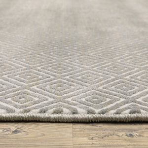 Oriental Weavers Capistrano 525B1 Transitional/Casual Geometric Polypropylene, Polyester Indoor Area Rug Grey 7'10" x 10'10" C525B1240330ST