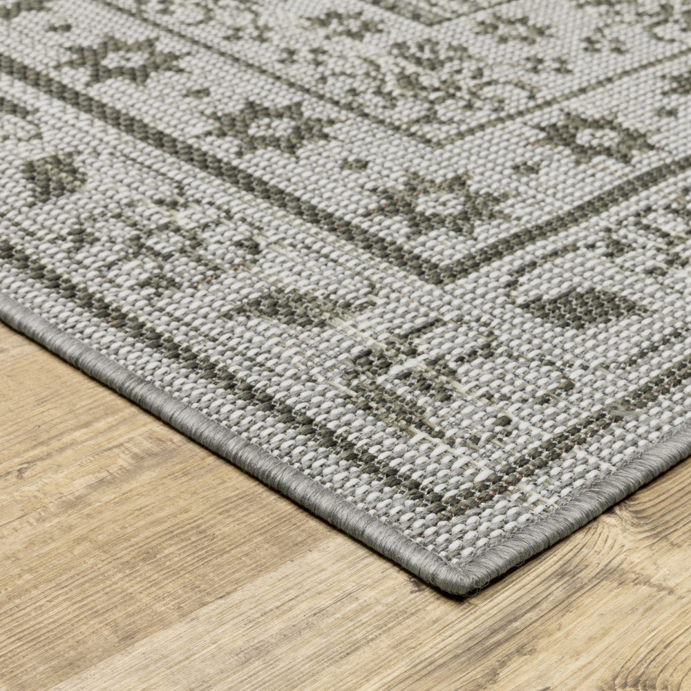 Oriental Weavers Cyprus 6153N Casual/Traditional Border Polypropylene Indoor/Outdoor Area Rug Beige/ Grey 9'10" x 12'10" C6153N300390ST